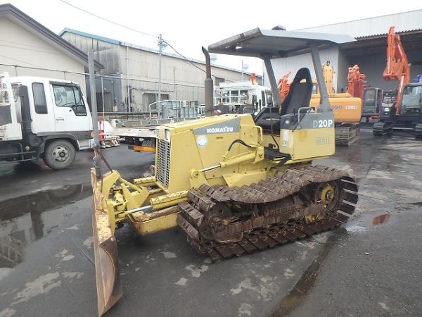 KOMATSU BULLDOZER D20P-7